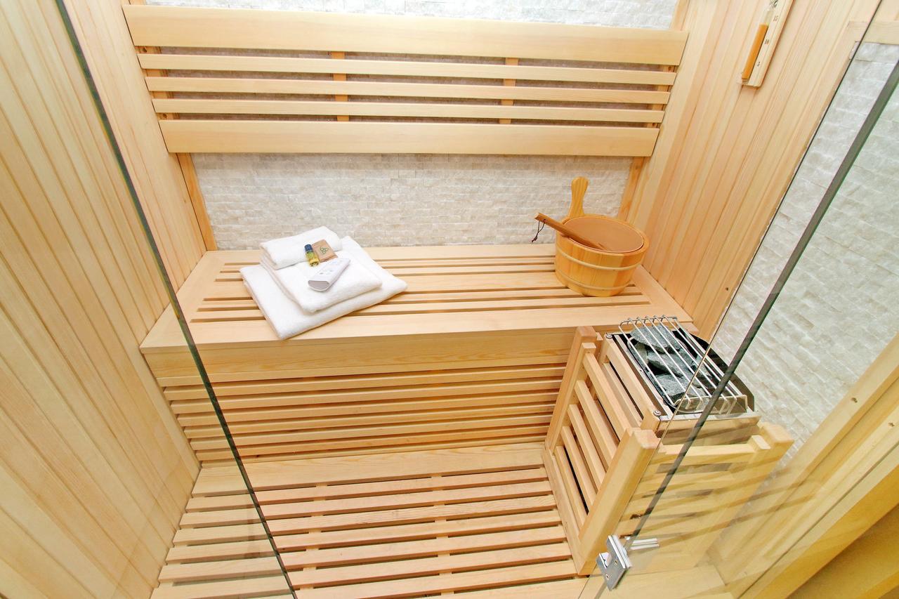 Romac Coronari With Gym, Sauna And Garden ภายนอก รูปภาพ